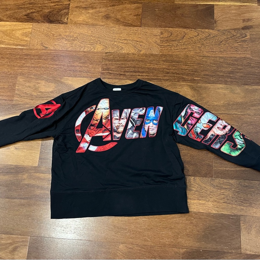 Marcel Avengers sweatshirt - embroidered Heros and marvel logo